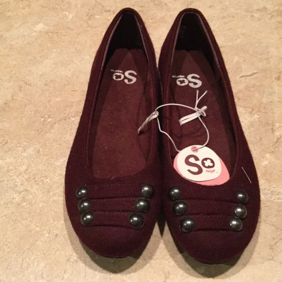 Shoes - Berry colored Material Flats Size 6