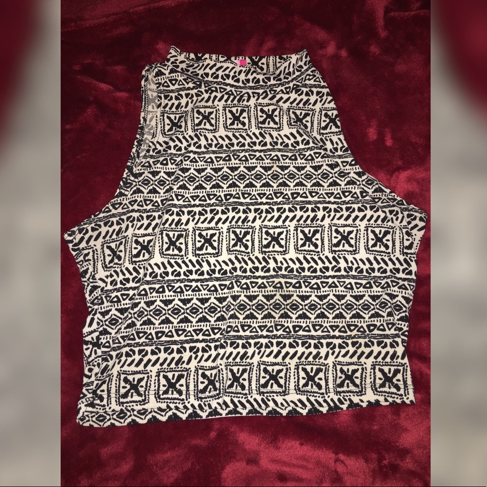 Crop top