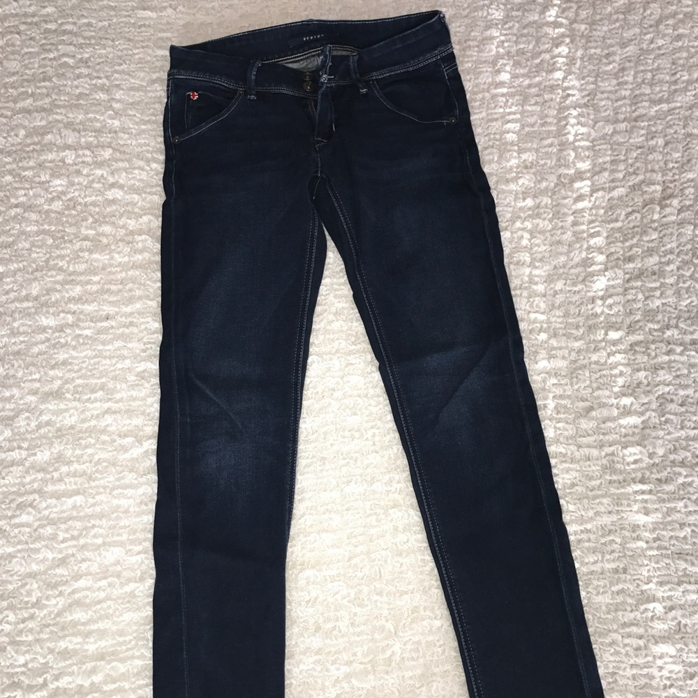 PreLoved Hudson Jeans size 26 - Collin flap skinny
