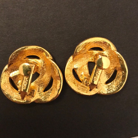 VTG Napier Stamped Enamel Screw Clip Knot Earrings - Picture 4 of 5