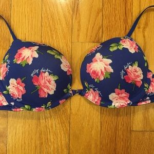 Never worn Gilly Hicks Push-up Bra