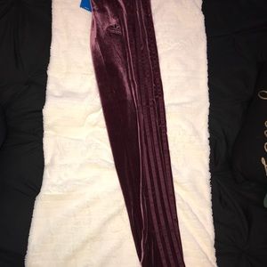 Women’s size small maroon velvet adidas leggings