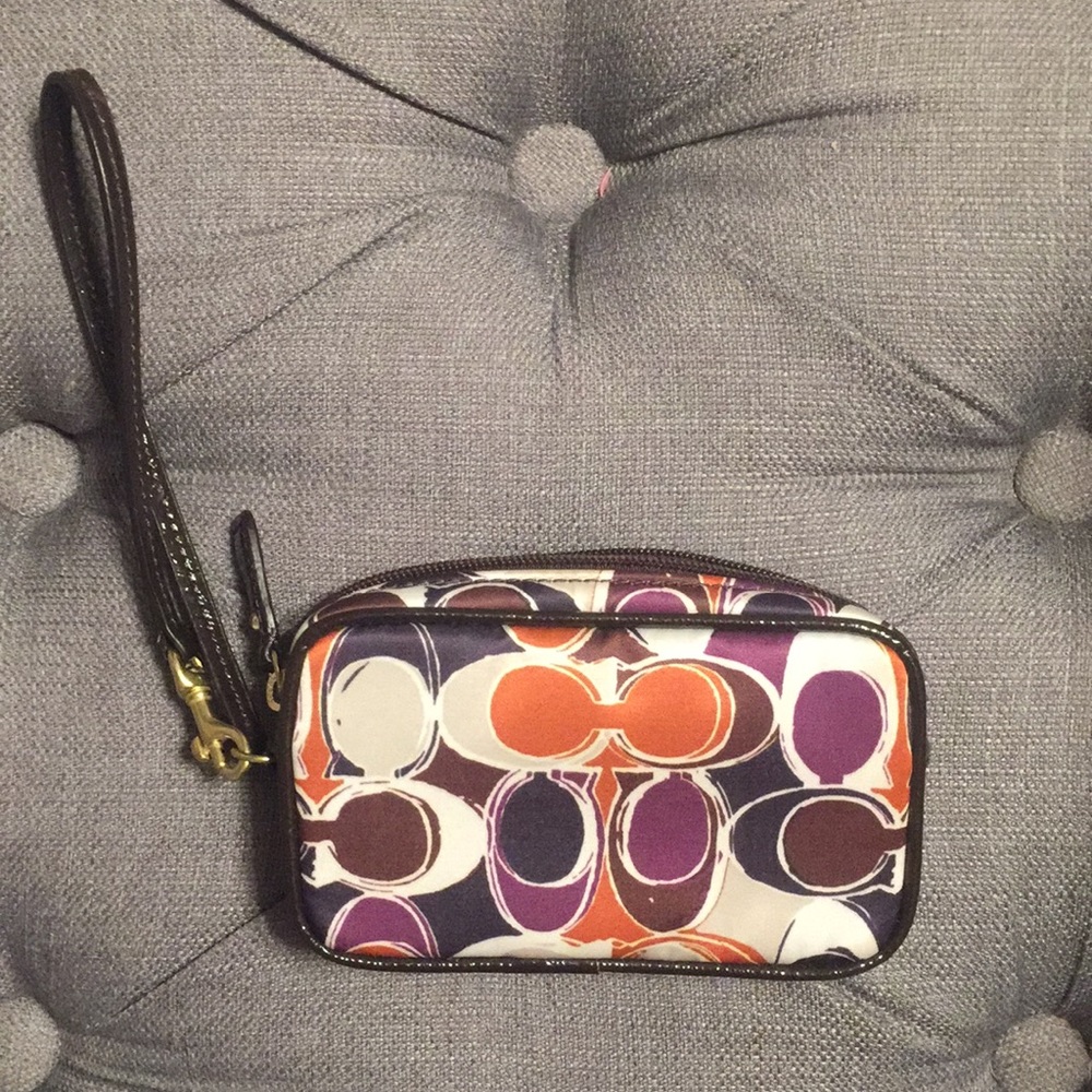 Small Coach Wristlet