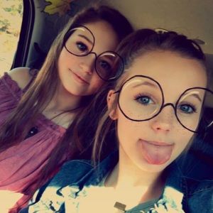 Meet your Posher, Cora