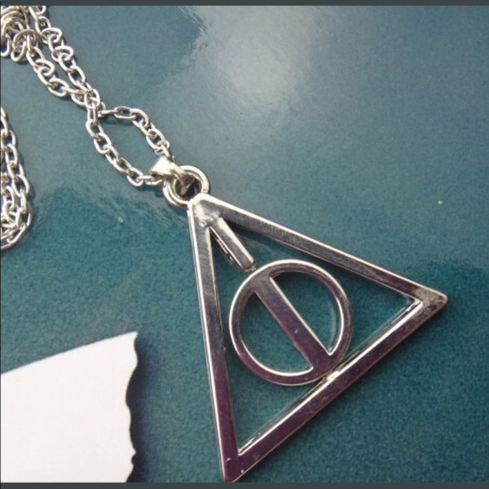 Harry Potter Deathly Hollow Necklace
