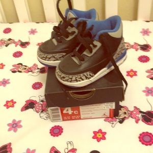 Jordan 3 retro BT size 4c