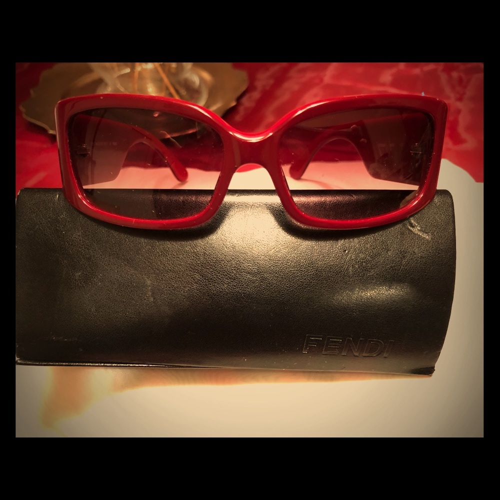 Fendi sunglasses red