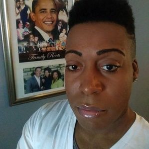 Meet your Posher, Gregory