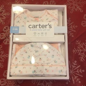 Carter’s 4 piece Baby gift set