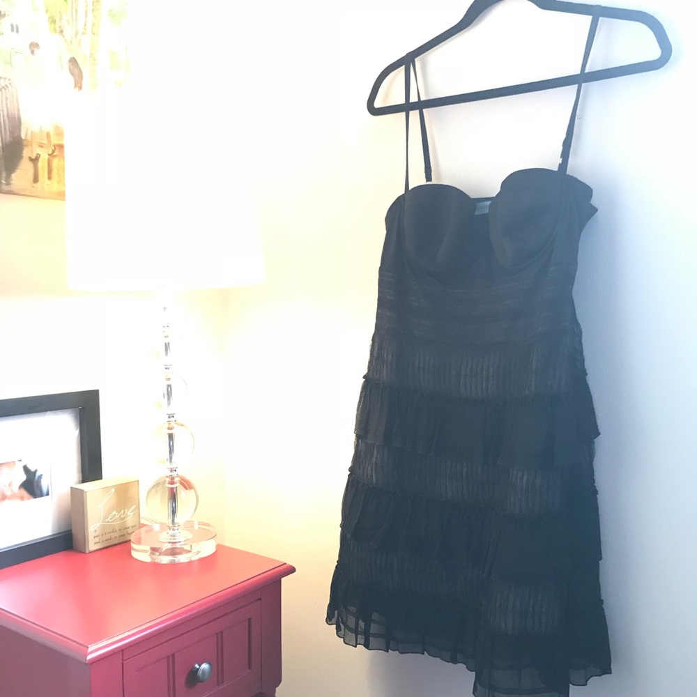 Marciano Guess Black & Nude Cocktail Dress 🥂