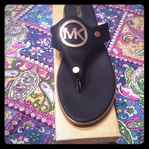 Michael kors brand new sandals sz 9