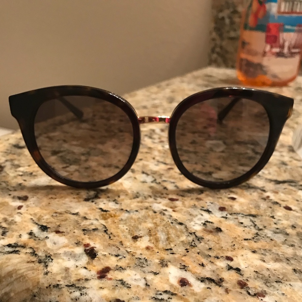 Tory Burch Panama sunglasses