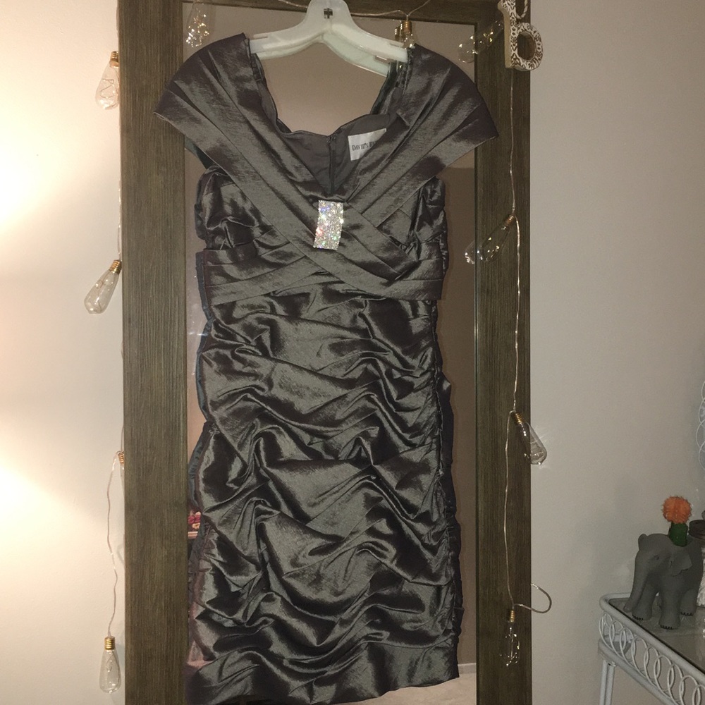Off the shoulder fitted cocktail dress