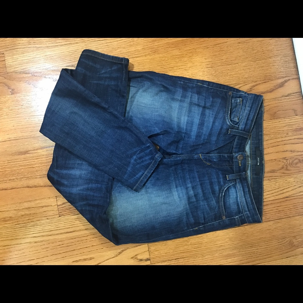 Joes jeans straight leg, hits at the ankle - Picture 5 of 6