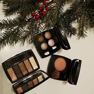 Chanel eyeshadow and blush lot