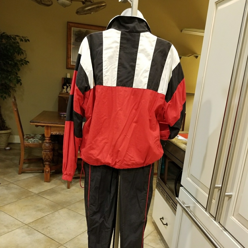 3 Piece Athleisure Sportswear - Picture 3 of 8