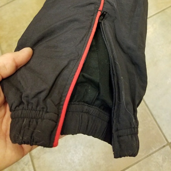 3 Piece Athleisure Sportswear - Picture 5 of 8