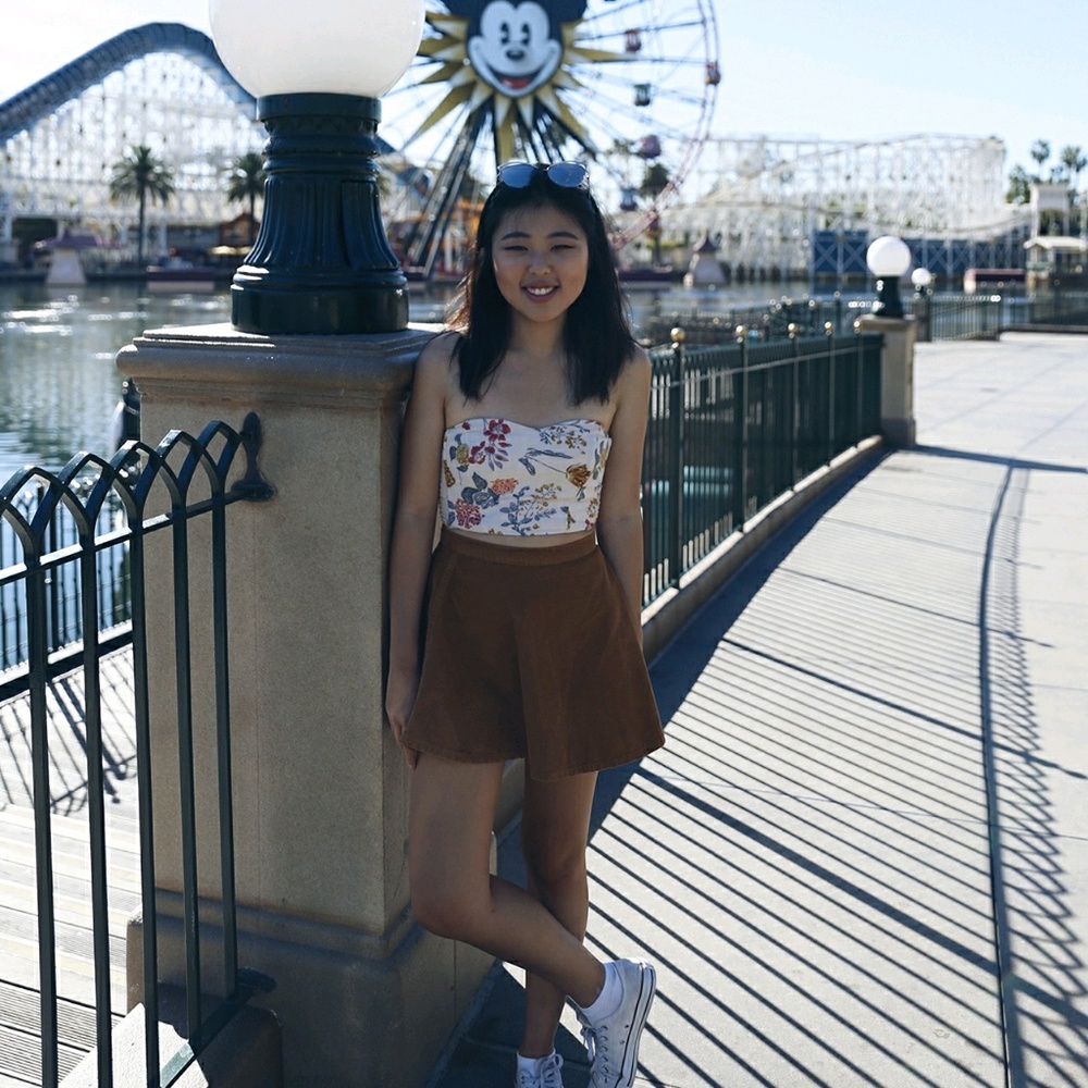 Meet your Posher, Averi