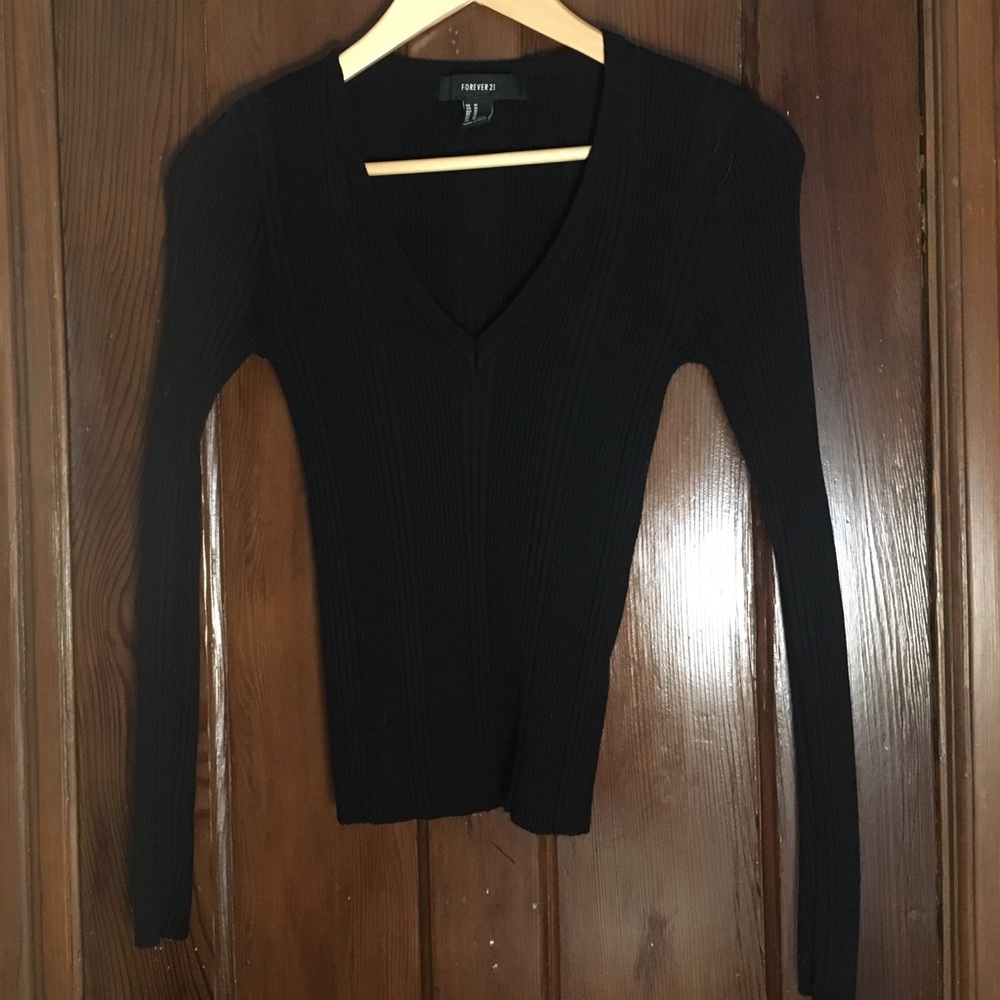 forever21 size medium ribbed v neck sweater