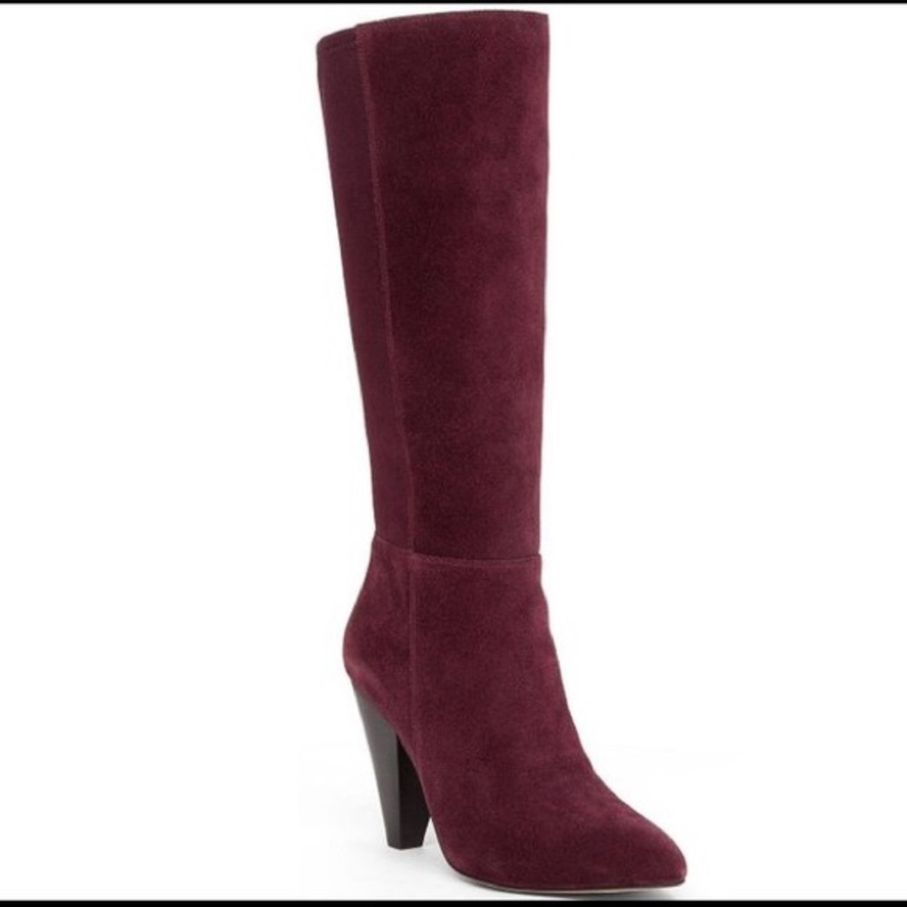 Vince Camuto Suede Burgendy Boots!!