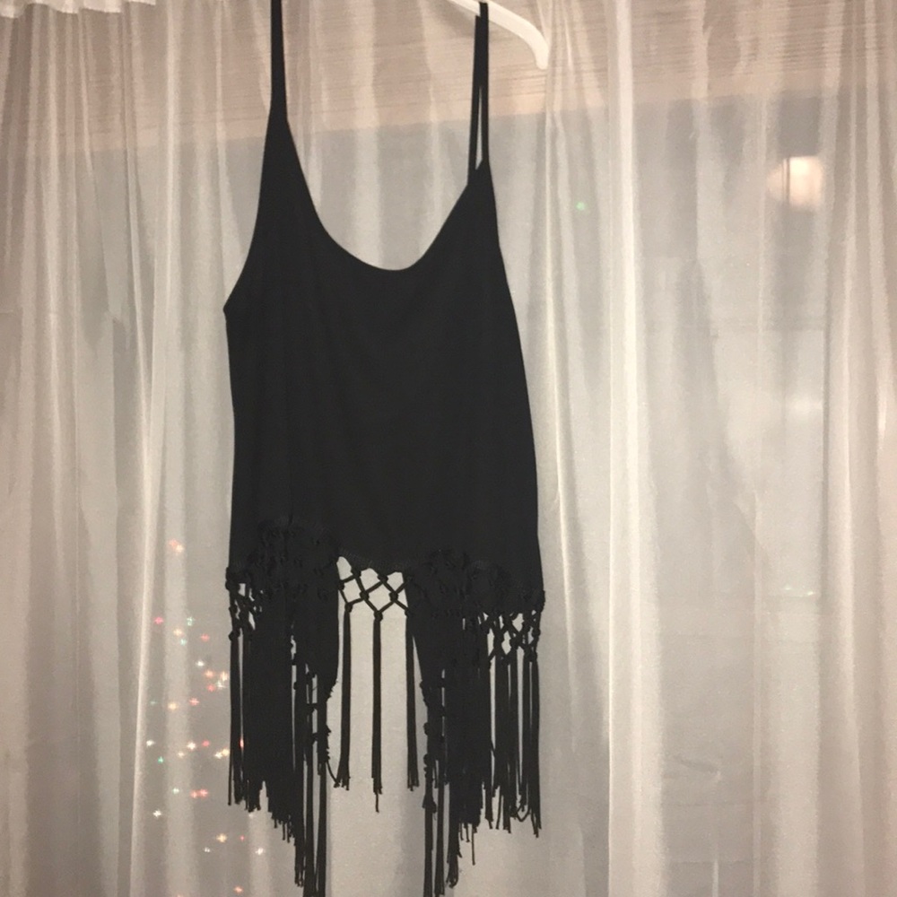 Black fringe tank
