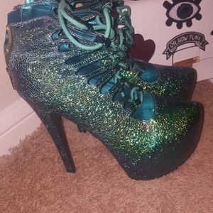 Green/Turquoise Heels