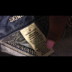 American eagle ripped jeans