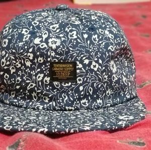10.Deep Hat