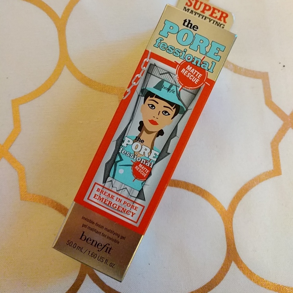 Benefit super mattifying gel!