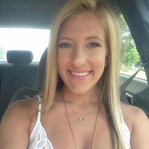 Meet your Posher, Caroline