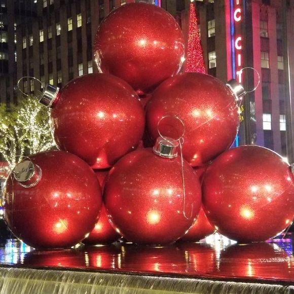 Meet your Posher, Damaris - Picture 1 of 1