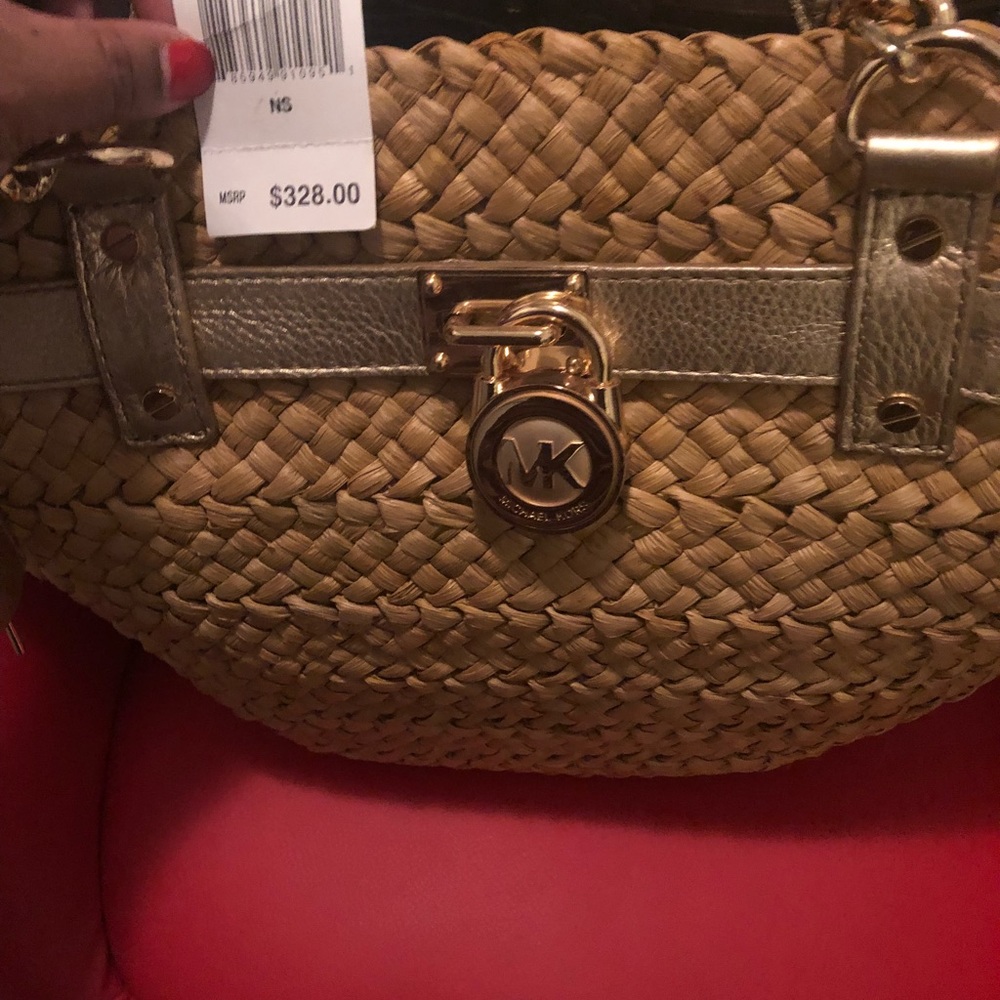 Micheal kors straw bag new with tags