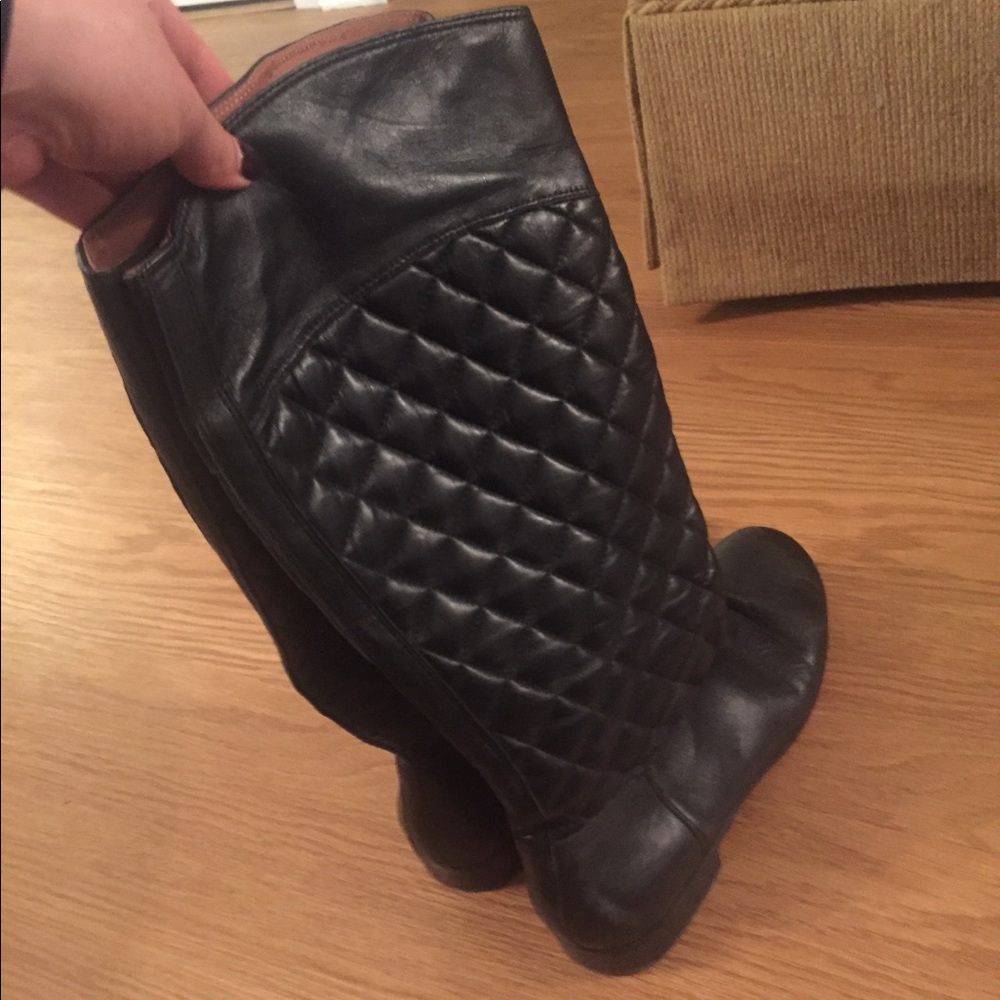 Corso Como San Angelo Black Leather Quilted Boots