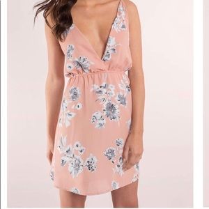 TOBI Floral low cut dress NEW!