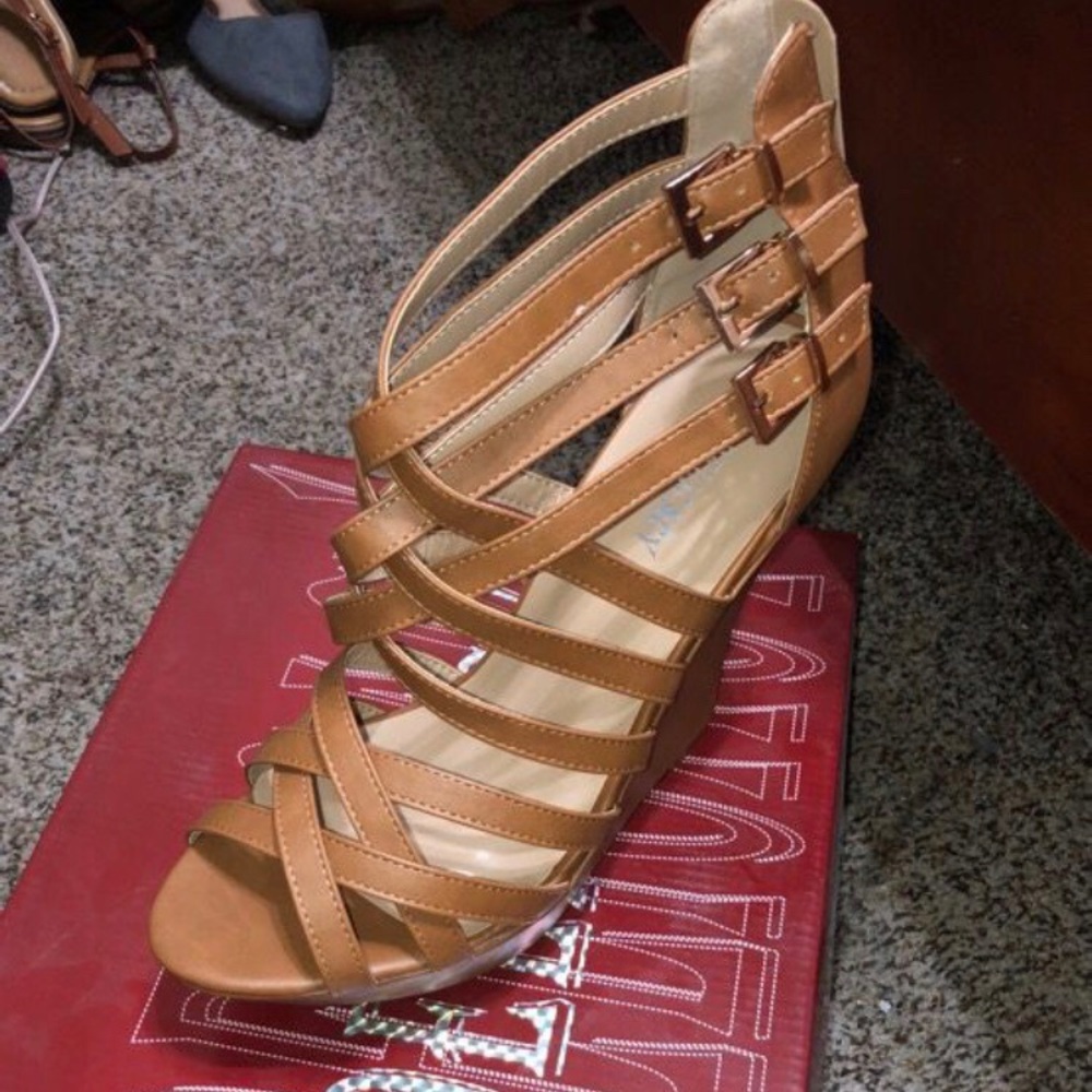 Wedge sandals