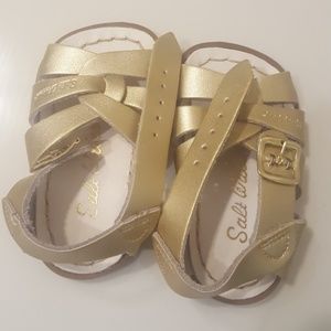 Gold infant /toddler girls sandal