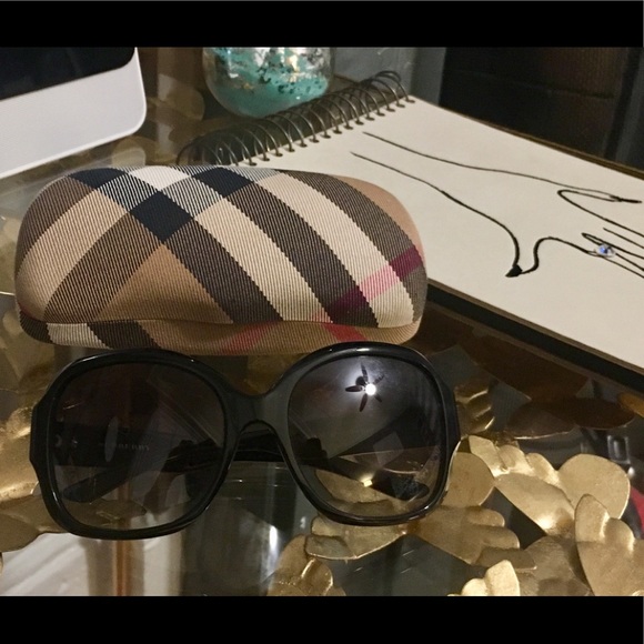 Burberry Oversized Sunglasses Black Floral main image 4