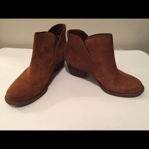 Jessica Simpson booties