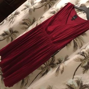Simply Vera Wang sleeveless midi red dress