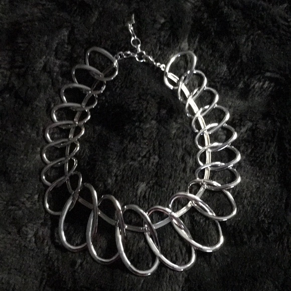 BCBG Necklace - Picture 1 of 2