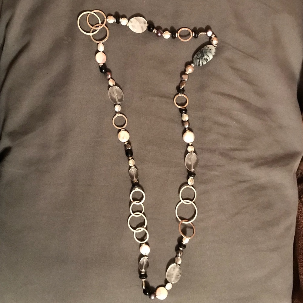 Retired Stella and Dot Necklace
