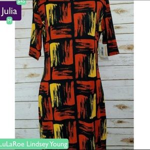 Medium LuLaRoe Julia