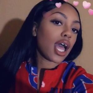 Meet your Posher, Teaira