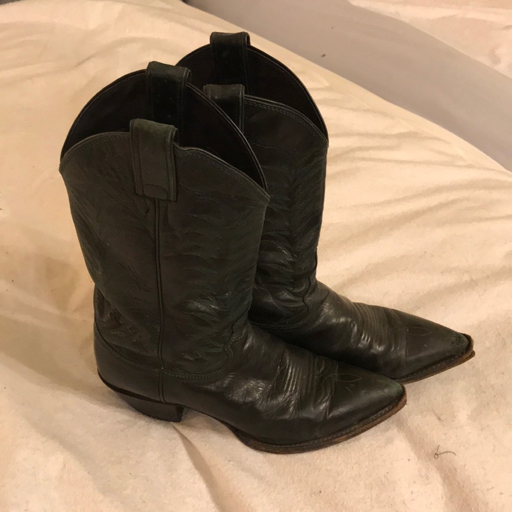 Black Justin’s Cowboy Boots