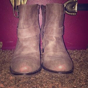 Madden Girl Faux Suede Brown/Tan Booties