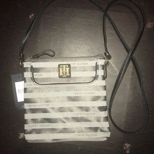 tommy hilfiger cross body purse