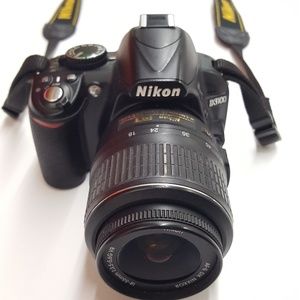 Nikon D3100 14.2 MP