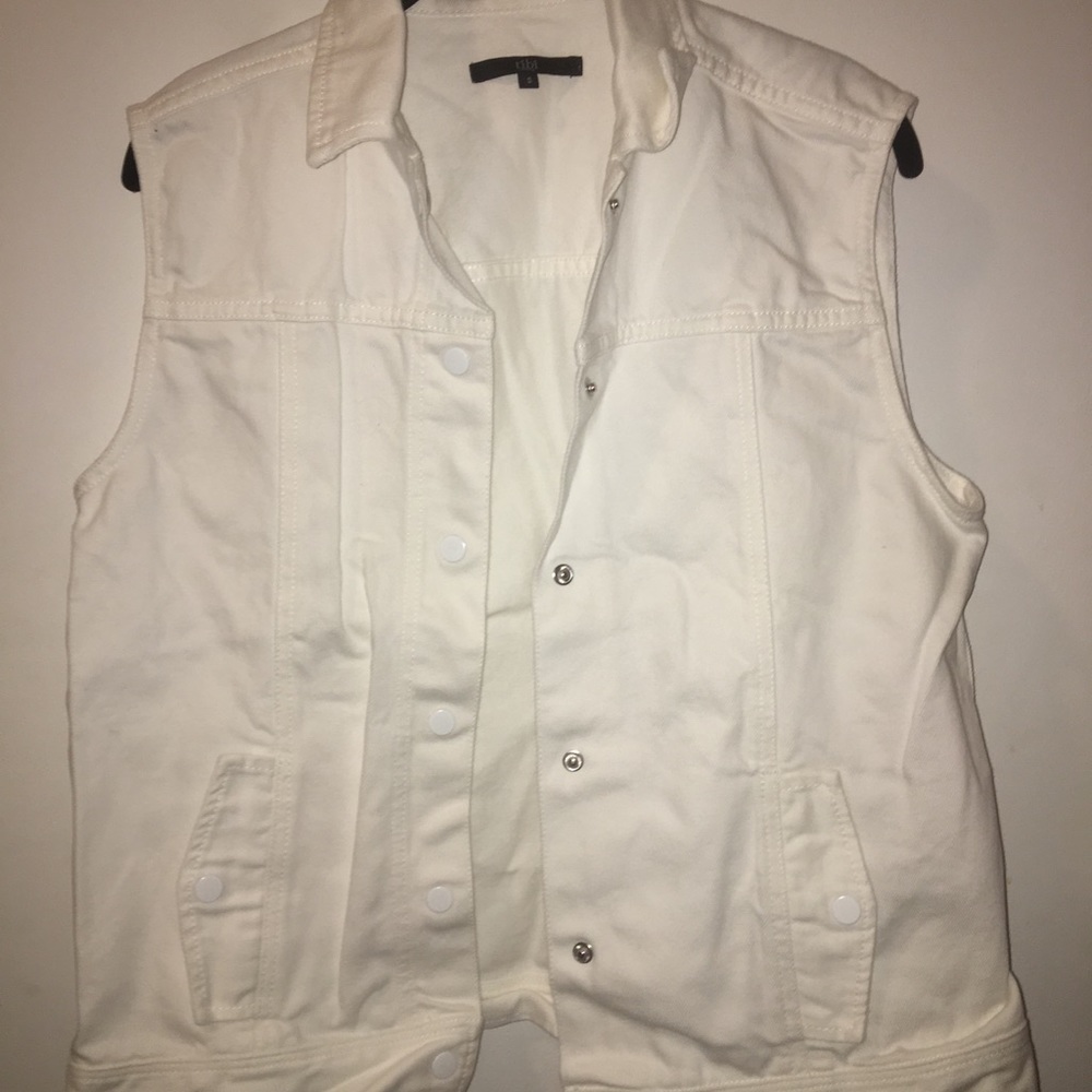 Oversized White Jean Vest