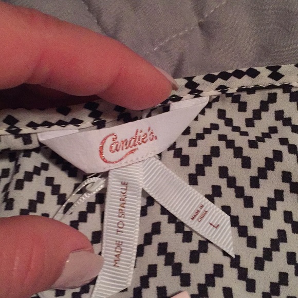 White and black tank. Never worn - Picture 3 of 3