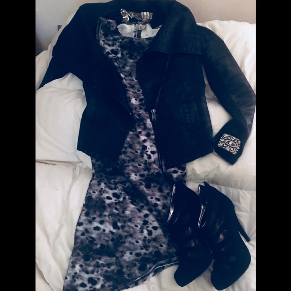 Black and white sleeveless dress
